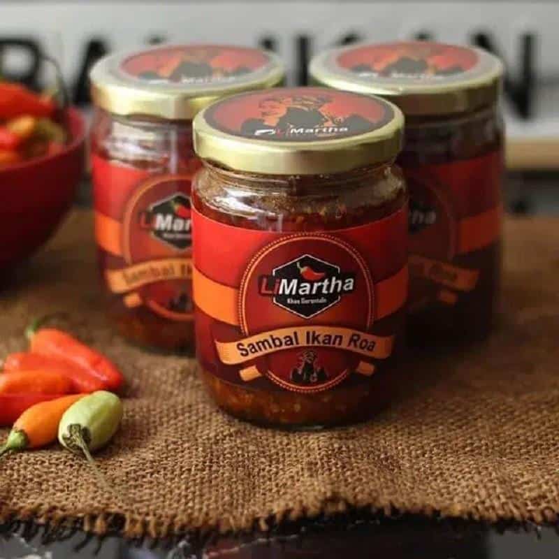 Sambal Ikan Roa, 1. Kacang Goyang, 2. Sambal Ikan Roa, 3. Keripik Pisang Donggala, 4. Keripik Buah Naga, 5. Keripik Paru Rica-Rica, 6. Bagea, 7. Olahan Daun Kelor, 8. Cokelat Banua, 9. Kopi Jahe Sofie, 10. Bawang Goreng Palu