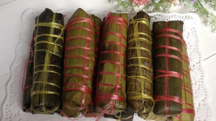 Sekubal, 1. Kue Engkak, 2. Benjak Enjak, 3. Kue Tat, 4. Geguduh, 5. Lapis Legit, 6. Pempek Nori, 7. Sekubal, 8. Lempok Durian, 9. Pie Pisang, 10. Kemplang