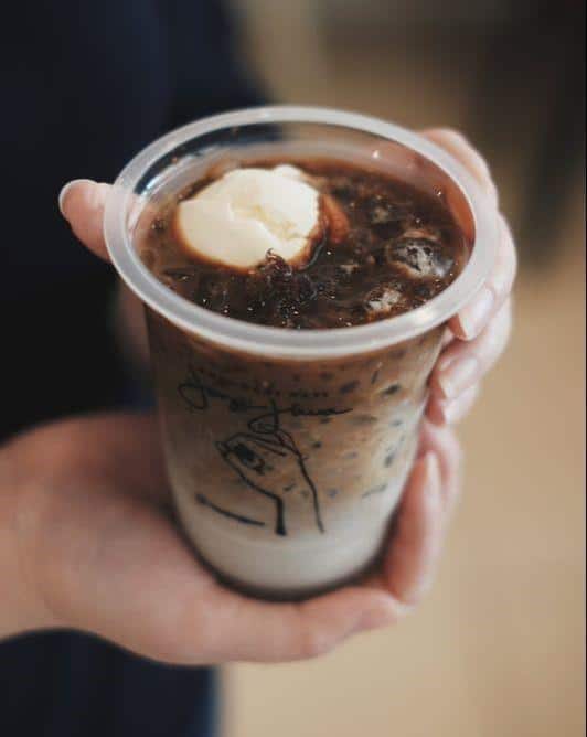 Soy Coffee Late, 1. Es Kopi Susu, 2. Caramel Creamy Latte, 3. Brown Sugar Milk Tea with Cincau, 4. Es Kopi Pokat, 5. Soy Coffee Latte, 6. Ice Latte, 7. Soy Matcha Latte, 8. Milo Macchiato, 9. Aren Oat Latte, 10. Teh Dolce, 1. Beef Truffle Mayo, 2. Hamburg Curry Mayo, 3. Cheezy Crispy Chicken Mentai, 4. Crunchy Choco Cheese, 5. Spicy Bulgogi, 6. Beef Rendang