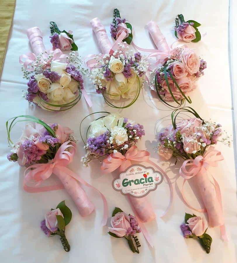 1. Pasar Bunga Wastukencana, 2. Pasar Bunga Palasari, 3. Tiara Florist, 4. The Flower Shop, 5. Rosdiana Florist, 6. Gracia Florist, 7. Agus Florist, 8. Florist Choice, 9. Bloom Bouquet and Flower, 10. Pasirluyu Selatan