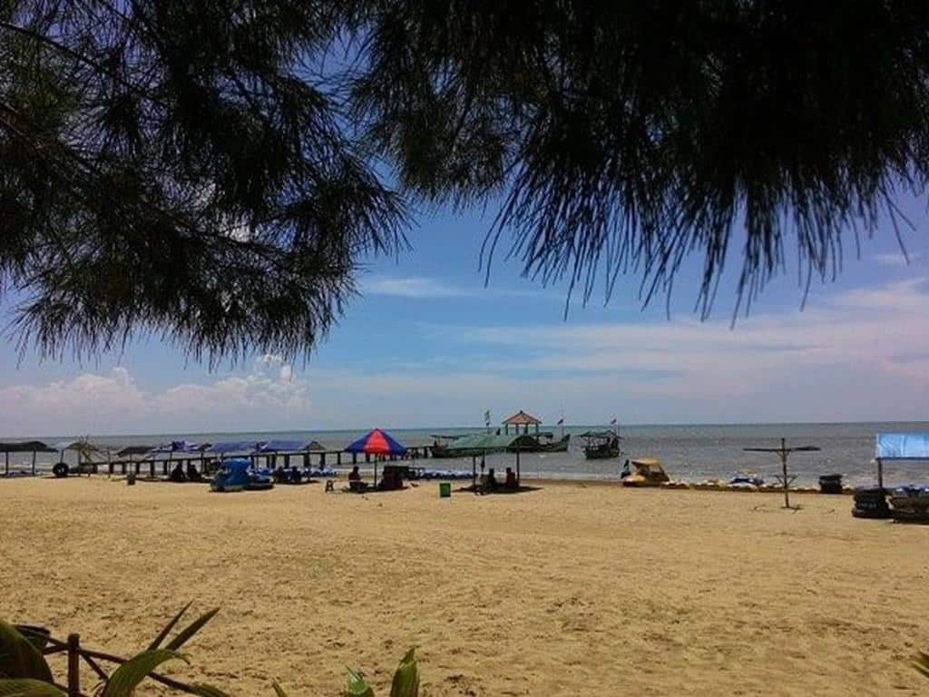 Pantai Karang Jahe, 1. Pantai Menganti, 2. Pantai Nampu, 3. Pantai Karang Jahe, 4. Pantai Bopong, 5. Pulau Panjang, 6. Pantai Pecaron, 7. Pulau Cilik, 8. Pantai Bandengan, 9. Pantai Karang Pandan, 10. Pantai Pringjono