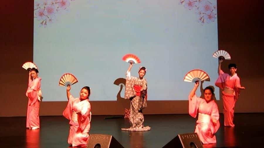 Nihon Buyo, 1. Kabuki, 2. Kasa Odori, 3. Bon Odori, 4. Noh Mai, 5. Onikenbai, 6. Nanazumai, 7. Wadaiko, 8. Arauma, 9. Nihon Buyo