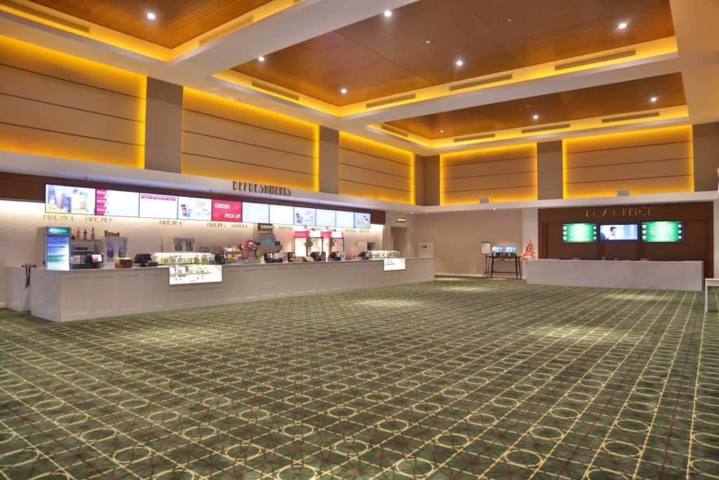 1. CGV 23 Paskal, 2. CGV PVJ, 3. XXI TSM, 4. Festival Citylink XXI, 5. Ciwalk XXI, 6. Empire XXI, 7. CGV Miko, 8. CGV BEC, 9. Cinemaxx, 10. XXI Ubertos, 11. Braga XXI, 12. XXI BTC, 13. CGV Cinemas MIM, 14. CGV Cinemas Kings, 15. XXI Transmart BuBat, 16. Cinema 21 Jatos