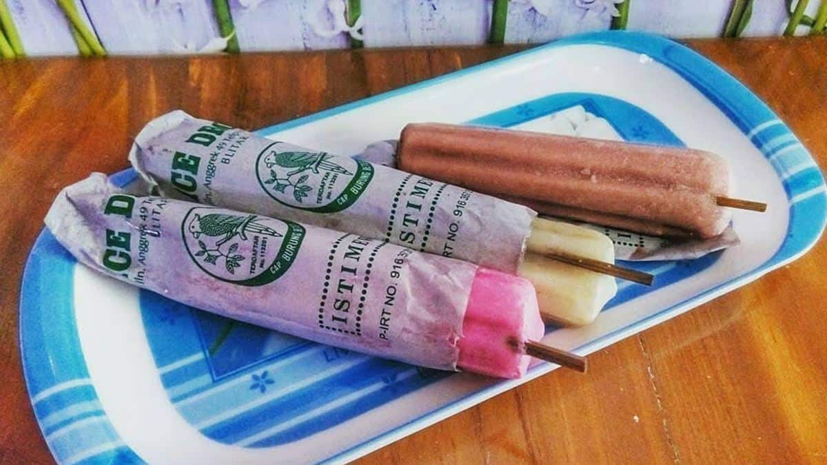 Es Drop, 1. Nasi Ampok, 2. Tahu Bumbu Lawu, 3. Pecel Khas Blitar, 4. Wajik Kletik, 5. Uceng Goreng, 6. Es Drop, 7. Soto Daging Khas Blitar, 8. Es Pleret, 10. Rujak Cingur