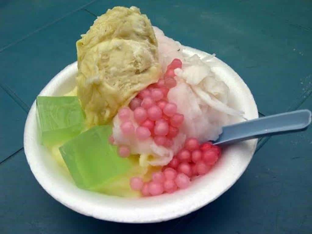 Es Puter Cong Lik, 1. Lumpia Gang Lombok, 2. Babat Gongso Pak Karmin, 3. Tahu Gimbal Pak Edi, 4. Lekker Paimo, 5. Tahu Pong Gadjahmada, 6. Mie Kopyok Pak Dhuwur, 7. Nasi Ayam Bu Nyoto, 8. Es Puter Cong Lik, 9. Soto Bokoran, 10. Gulai kambing Bustaman Pak Sabar