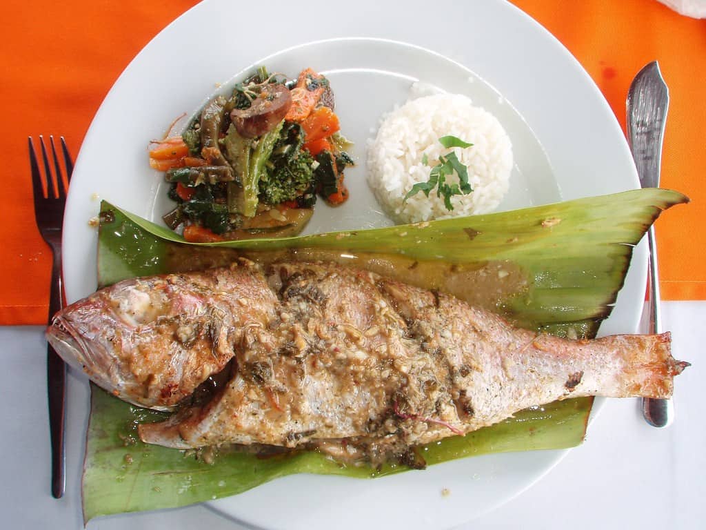 Ikan Saboko, 1. Ai Manas, 2. Pastel de nata, 3. Tapai, 4. Feijoada, 5. Ikan Saboko, 6. Batar Daan, 7. Bibinka, 9. Roti Pa’un, 10. Koto, 11. Carna Assada