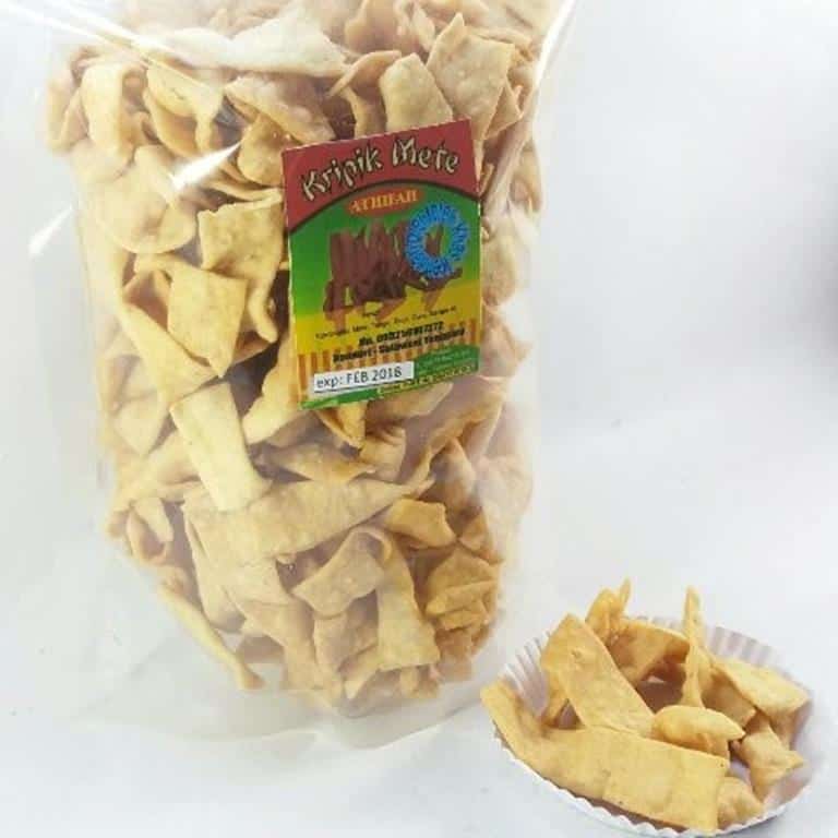 Keripik Mete, 1. Bolu Kukus Mete, 2. Cokelat Mete, 3. Mete Paket 5 Rasa, 4. Keripik Mete, 5. Mete Goreng, 6. Brownte Kendari, 7. Abon Ikan Marlin, 8. Bagea, 9. Perak, 10. Kain Tenun, 1. Athifah Oleh-oleh Khas Kendari, 2. Mete Mubaraq, 3. Brownte Kendari