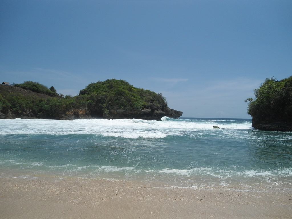 Pantai Keben, 1. Pantai Tambakrejo, 2. Pantai Serang, 3. Pantai Gondo Mayit, 4. Pantai Umbul Waru, 5. Pantai Serit, 6. Pantai Banteng Mati, 7. Pantai Keben, 8. Pantai Peh Pulo, 9. Pantai Pudak, 10. Pantai Pasur