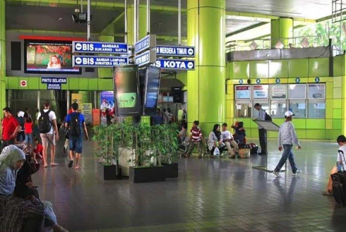 Stasiun Gambir, 1. Stasiun Gambir, 2. Stasiun Tugu Yogyakarta, 3. Stasiun Hall Bandung, 4. Stasiun Gubeng Surabaya, 5. Stasiun Solo Balapan, 6. Stasiun Tawang Semarang, 7. Stasiun Purwokerto, 8. Stasiun Madiun, 9. Stasiun Malang, 10. Stasiun Cirebon