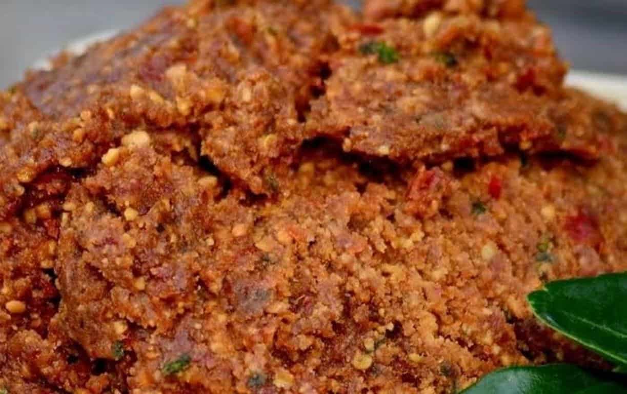 Sambal Pecel, 1. Brem Madiun, 2. Bluder Cokro, 3. Manco, 4. Sambal Pecel, 5. Semprong, 6. Lempeng Puli, 7. Lento, 8. Kue Satu, 9. Mimosa Lemon, 10. Madumongso