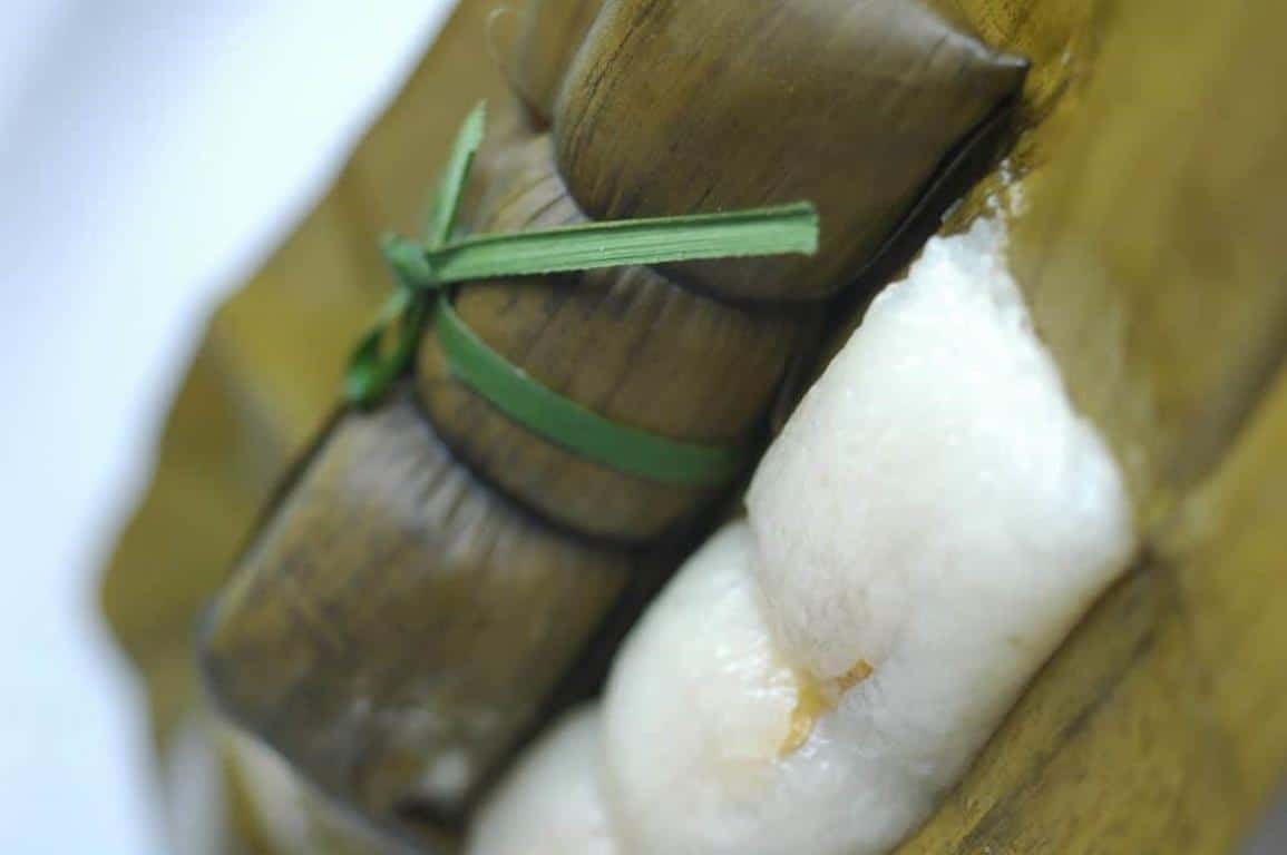 Tapai, 1. Ai Manas, 2. Pastel de nata, 3. Tapai, 4. Feijoada, 5. Ikan Saboko, 6. Batar Daan, 7. Bibinka, 9. Roti Pa’un, 10. Koto, 11. Carna Assada