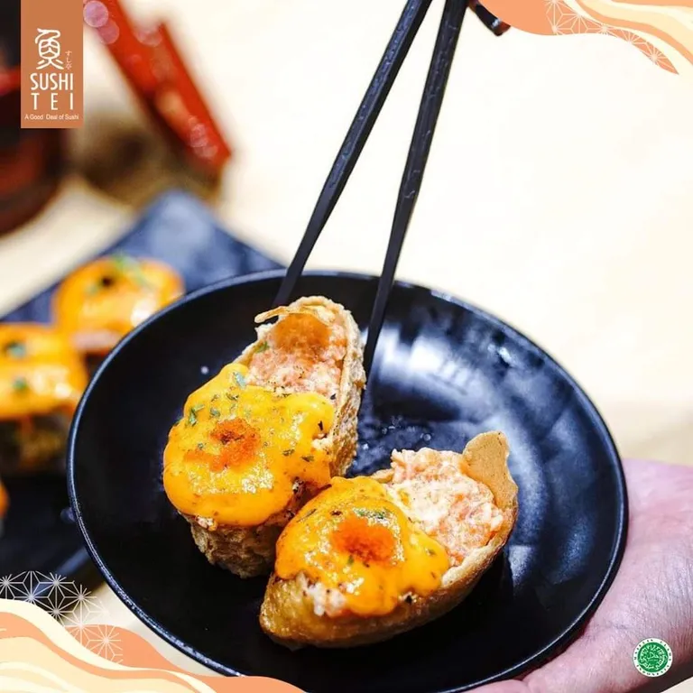 spicy salmon inari_, 1. Aburi Salmon Roll, 2. Agedashi Tofu, 3. Unagi Hitsumabushi, 4. Spicy Miso Ramen, 5. Sashimi, 6. Salmon Mentai Sushi, 7. Jumbo Dragon Roll, 8. Shisamo, 9. Teriyaki Chicken, 10. Fuji Roll, 11. Spicy Salmon Inari, 12. Tori Teba Cheese