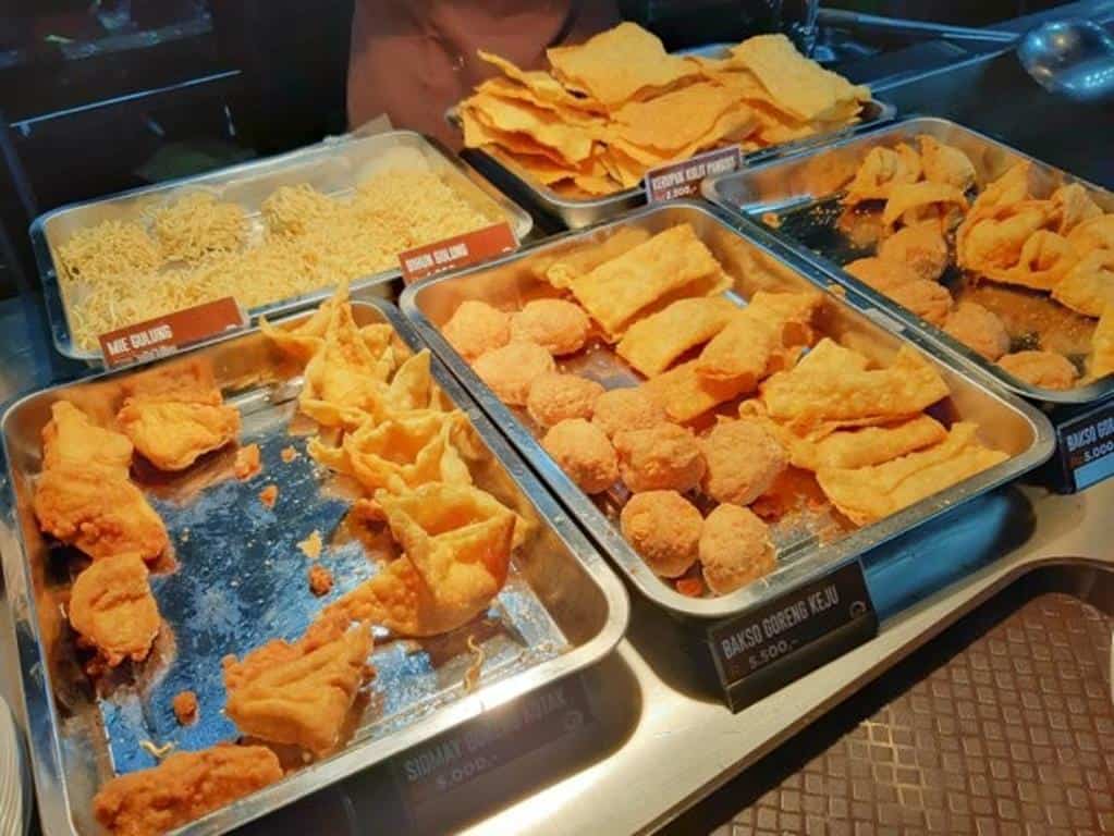 Menu Gorengan, 1. Paket Pas Ngebakso, 2. Nasi Bakso Kari, 3. Paket Sukaria 2, 4. Mie Ayam Gerobak Komplit, 5. Nasi Goreng Urat Boedjangan, 6. Yamin Mala, 7. Yamin Spesial Taichan Boedjangan, 8. Menu Gorengan, 9. Baso Aci Boedjangan, 10. Es Durian Kesepian