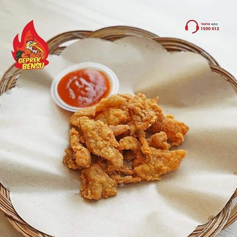 Kulit Crispy, 1. Paket Geprek Bensu, 2. Paket Geprek Bensu Matah, 3. Paket Geprek Bensu Leleh, 4. Paket Geprek Bensu Sambal Kecombrang, 5. Paket Geprek Bensu Nasi Daun Jeruk, 6. Menu Kakak, 7. Kulit Crispy, 8. Paket Mie Geprek Bensu, 9. Paket Sadis, 10. Paket Geprek Bensu Ayam Tumbuk, 11. PSBB Egg Mayo, 12. Bensu Drink