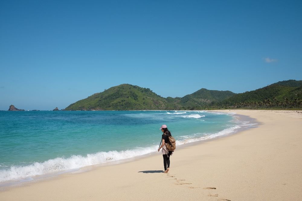 Pantai Mekaki, 1. Pantai Senggigi, 2. Desert Point Bangko-Bangko, 3. Pantai Mekaki, 4. Pantai Nambung, 5. Gili Kedis, 6. Taman Narmada, 7. Gili Gede, 8. Gili Nanggu, 9. Hutan Lindung Sesaot