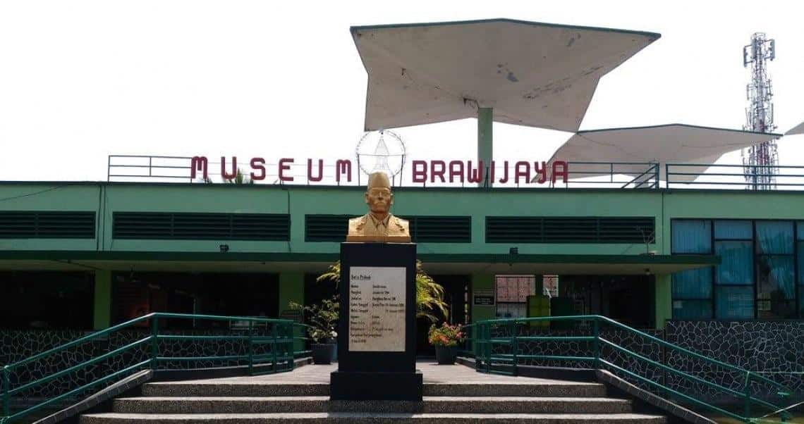 Museum Brawijaya, 1. D’Topeng Kingdom Museum, 2. Museum Musik Indonesia, 3. Museum Brawijaya, 4. Omah Munir, 5. Museum Panji, 6. Museum Zoologi Frater Vianney, 7. Museum Angkut, 8. Museum Satwa, 9. Museum Tubuh, 10. Museum Empu Purwa