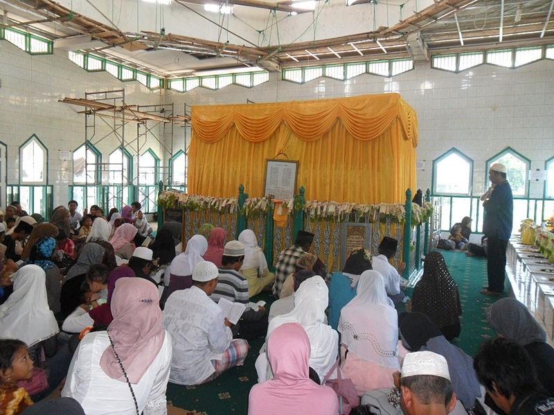 Makam Syekh Muhammad Arsyad al-Banjari, 1. Candi Agung di Amuntai, 2. Masjid Sultan Suriansyah, 3. Makam Sultan Sulaiman, 4. Makam Sultan Suriansyah, 5. Makam Sultan Mustakimbillah, 6. Makam Sultan Inayatullah, 7. Masjid Al-Karomah, 8. Makam Syekh Muhammad Arsyad al-Banjari, 9. Kitab Sabilal Muhtadin, 10. Senjata dan Perkakas Kerajaan