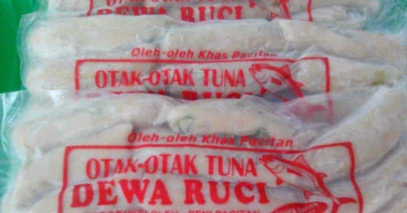 Otak-Otak Tuna, 1. Sale Pisang, 2. Rengginang Manis, 3. Jenang Sari Rasa, 4. Tahu Tuna, 5. Otak-Otak Tuna, 6. Kolong Klithik, 7. Kopi Pacitan, 8. Kerajinan Gerabah, 9. Batik Pacitan, 10. Batu Mulia
