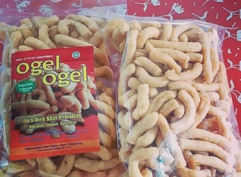 Ogel-Ogel, 1. Kerupuk Usek, 2. Bandeng Montok, 3. Ogel-Ogel, 4. Tahu Pletok, 5. Apem Comal, 6. Kamir, 7. Kue Bongko Mento, 8. Kepiting Lemuri, 9. Kaos Pemalang