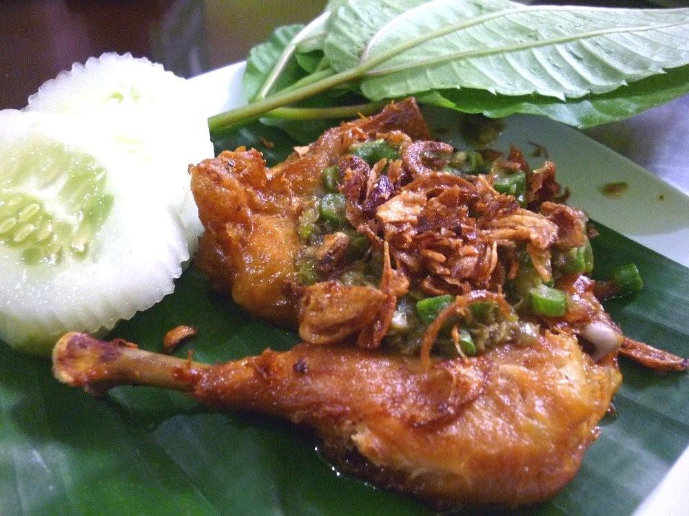 Ayam Pencok, 1. Nasi Pager Godong, 2. Bakmie Mbah Kenci, 3. Ayam Pencok, 4. Nasi Jagung, 5. Swike Purwodadi, 6. Sega Pecel Gambringan, 7. Sate Kambing Mbah To, 8. Sayur Becek, 9. Mie Tek Tek, 10. Garang Asem