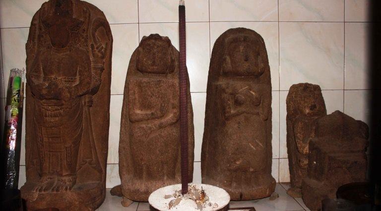 Arca Batara Guru, 1. Candi Bubrah, 2. Candi Angin   , 3. Prasasti Tuk Mas (Tukmas), 4. Prasasti Sojomerto, 5. Arca Batara Guru, 6. Arca Togog, 7. Arca Wisnu, 8. Arca Narada, 9. Prasasti Upit, 10. Prasasti Rahtawun