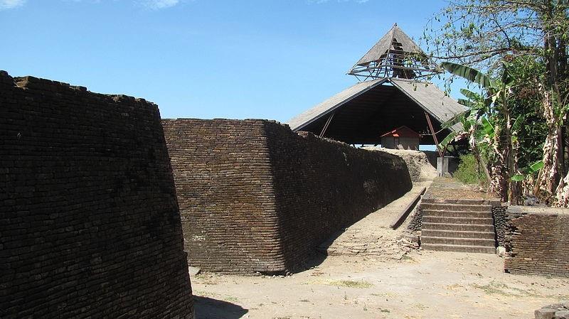 Benteng Tallo, 1. Ford Rotterdam, 2. Balla Lompoa, 3. Masjid Katangka, 4. Kompleks Makam Katangka, 5. Masjid Jami ‘Nurul Mu’minin, 6. Masjid Jongaya (Babul Firdaus), 7. Makam Syekh Yusuf Tajul Khalwati, 8. Batu Pallantikang, 9. Benteng Somba Opu, 10. Benteng Tallo