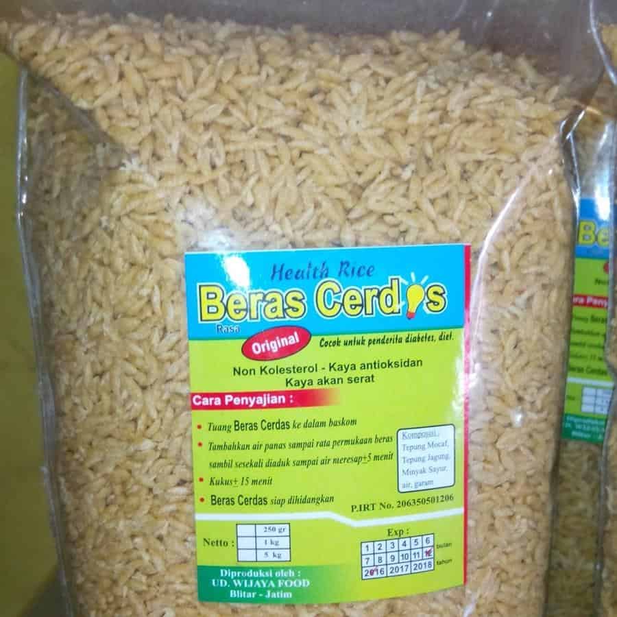 Beras Cerdas, 1. Beras Cerdas, 2. Wajik Kletik, 3. Opak Gambir, 4. Dodol Belimbing Agrowisata Karangsari, 5. Peyek Uceng, 6. Teh Hitam Premium Ken Tea, 8. Keripik Sukun, 9. Sagon, 10. Sambel pecel
