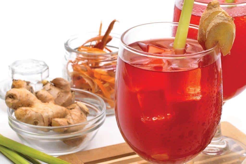Bir Pletok, 2. Es Cingcau, 3. Es Selendang Mayang, 4. Es Goyang, 5. Es Campur Betawi, 6. Kopi Jahe, 7. Es Doger, 8. Bir Pletok, 10. Es Cendol Betawi