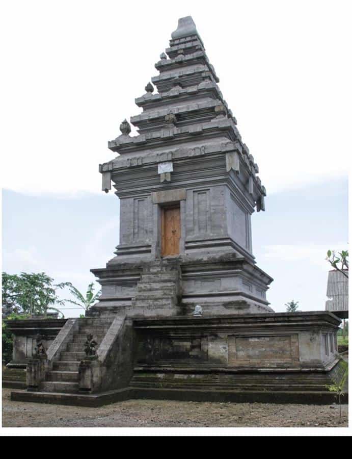 Candi Wasan, 1. Prasasti Panglapuan, 2. Pura Puncak Penulisan, 3. Candi di Gunung Kawi, 4. Candi Wasan, 5. Pura Agung Besakih, 6. Candi Penegil Dharma, 7. Prasasti Blanjong, 8. Candi Mangenin, 9. Candi Tirta Empul, 10. Prasasti Anak Wungsu