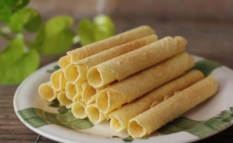 Egg Roll, 1. Tape Sugihan, 2. Kue Gendu Laju, 3. Manco, 4. Dumbeg, 5. Egg Roll, 6. Abon Lele, 7. Gembol Jati Khas Blora, 8. Souvenir Barongan, 9. Kaos Samin, 10. Batik Blora