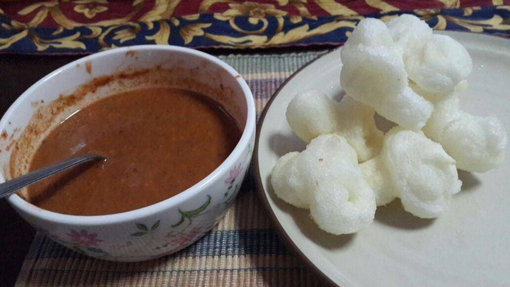 Geblek, 1. Jenang Krasikan, 2. Geblek, 3. Kue Lompong, 4. Mendut, 5. Lanting, 6. Rengginang, 7. Kue Clorot, 8. Kue Satu, 9. Cenil