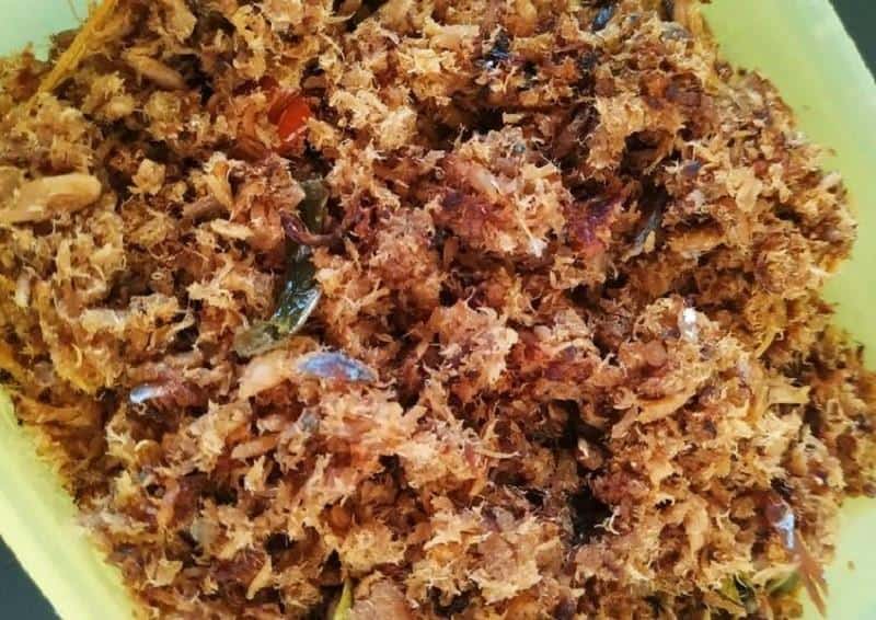 Iwak Rabuk, 1. Keminting, 2. Amplang, 3. Gula Gait, 4. Bolu Gulung Durian Panglima, 5. Lempok Durian, 6. Iwak Rabuk, 7. Abon kepiting, 8. Kacang Bawang Cap Jempol, 9. Jajak Cincin, 10. Kue Ilat Sapi