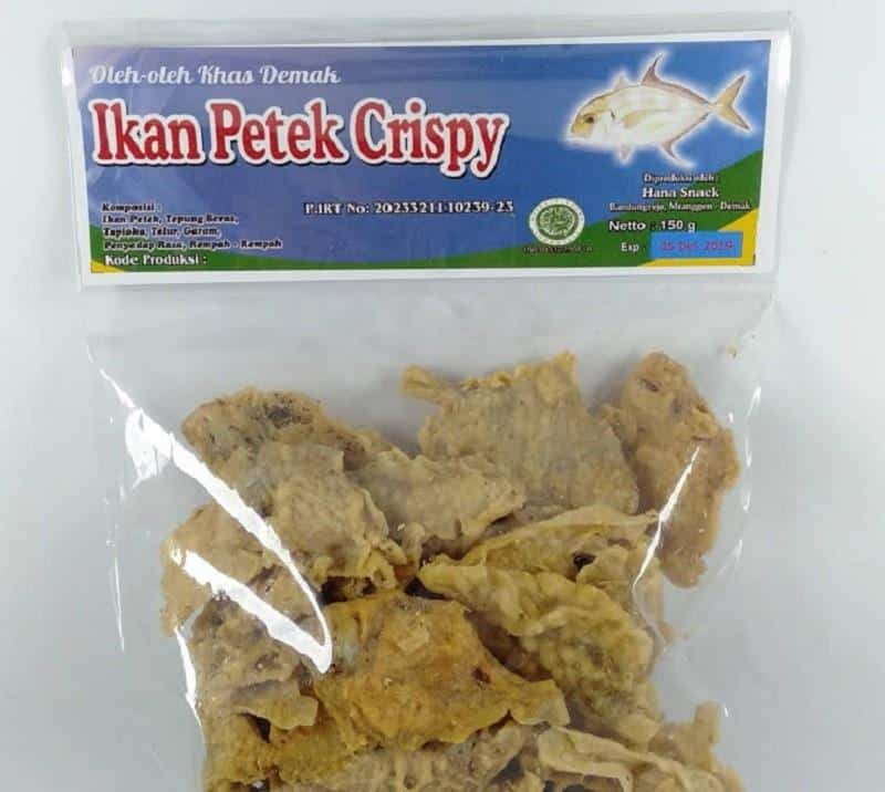 Ikan Crispy, 1. Jambu Air Delima, 2. Kerupuk Udang Tambak, 3. Wingko Salem, 4. Brayo, 5. Kerupuk Catak, 6. Kue Rangin, 7. Koktail Belimbing, 8. Abon Lele, 9. Ikan Crispy, 10. Botok Telur Asin
