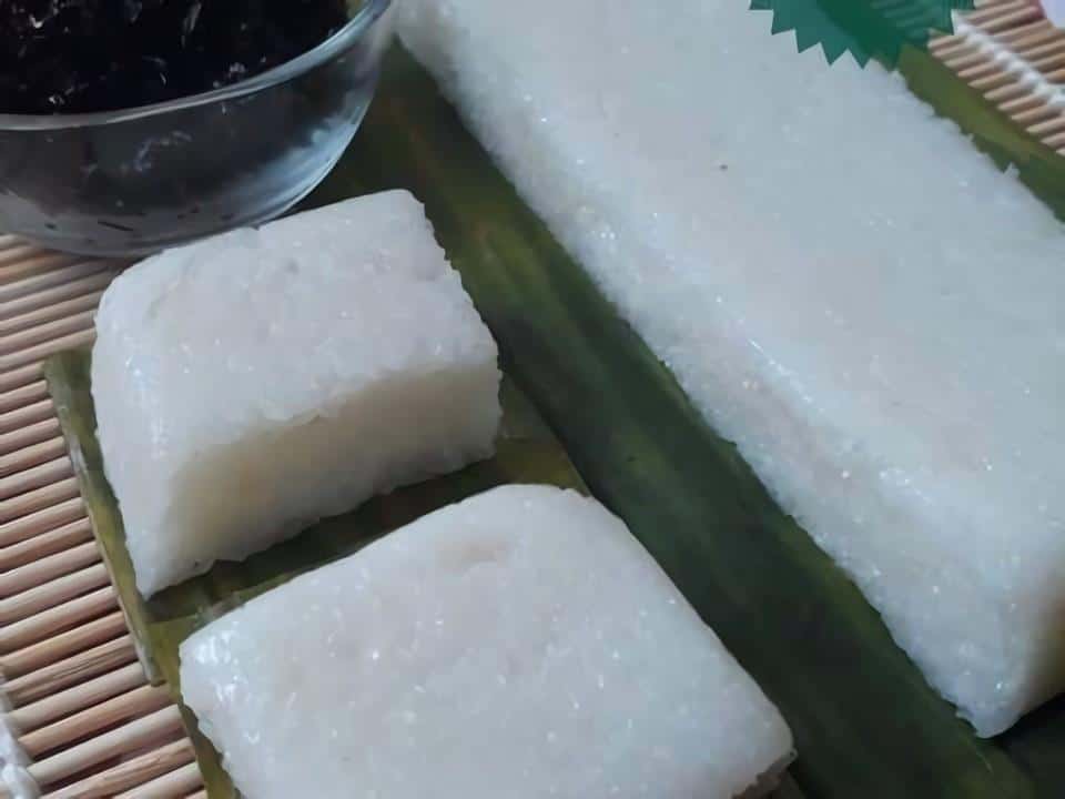 Jadah, 1. Kaoya Dudul Khas Rembang, 2. Legen Siwalan Rembang, 3. Sirup Kawista, 4. Dumbeg, 5. Kacang Khas Rembang, 6. Kue Satru, 7. Jadah, 8. Yopia, 9. Rengginang Teri, 10. Dodol Kawista