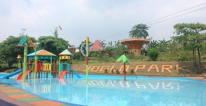 Joglo Park, 1. Royal Swimming Pool Café, 2. Pacet Mini Park, 3. Waterland Mojokerto, 4. Ubalan Waterpark Pacet, 5. Villa Royal Waterpark, 6. Wisata Air Balekambang Pacet Gondang, 7. Tirta Anandiri, 8. Blessing Hills Trawas, 9. Wisata Air Prasasti, 10. Joglo Park