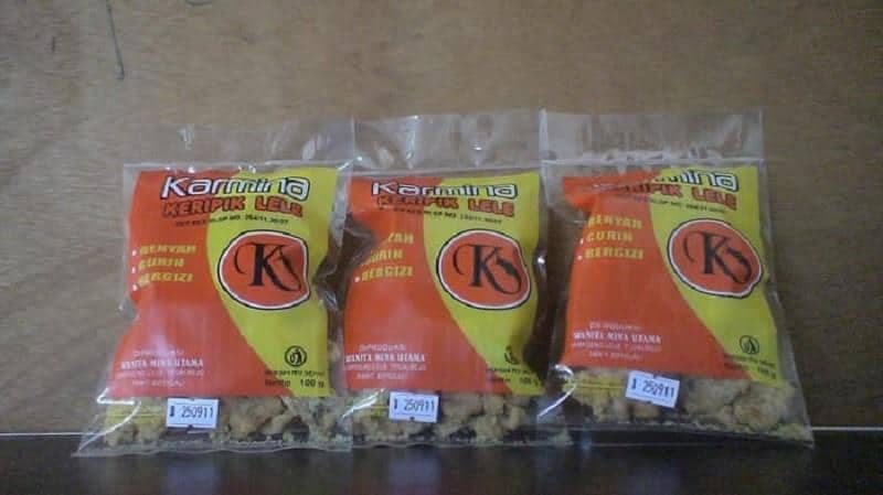 Keripik Lele, 1. Dodol Susu, 2. Keju Meneer, 3. Tahu Susu, 4. Keripik Lele, 5. Keripik Ceker, 6. Dendeng Sapi, 7. Marning, 8. Rambak, 9. Petis Sapi, 10. Abon Sapi