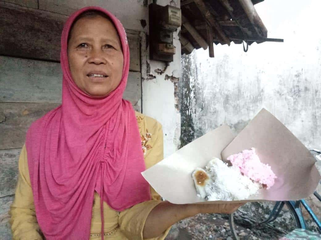 Ketan Koro, 1. Kue Lupis, 2. Tape Pisang, 3. Keripik Pisang, 4. Pisang Agung, 5. Keripik Nangka, 6. Keripik Ketela Ungu, 7. Keripik Talas, 8. Keripik Tempe, 9. Kue Latok, 10. Ketan Koro