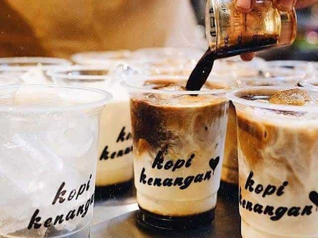 Kopi Kenangan, 1. Kopi Janji Jiwa, 2. Kopi Kulo, 4. Kopi Yor, 5. Kopi Kenangan, 6. Kopi Lain Hati, 7. Segede Gaban, 8. Bhumi Coffee, 9. Sagaleh, 10. Foresthree Coffee