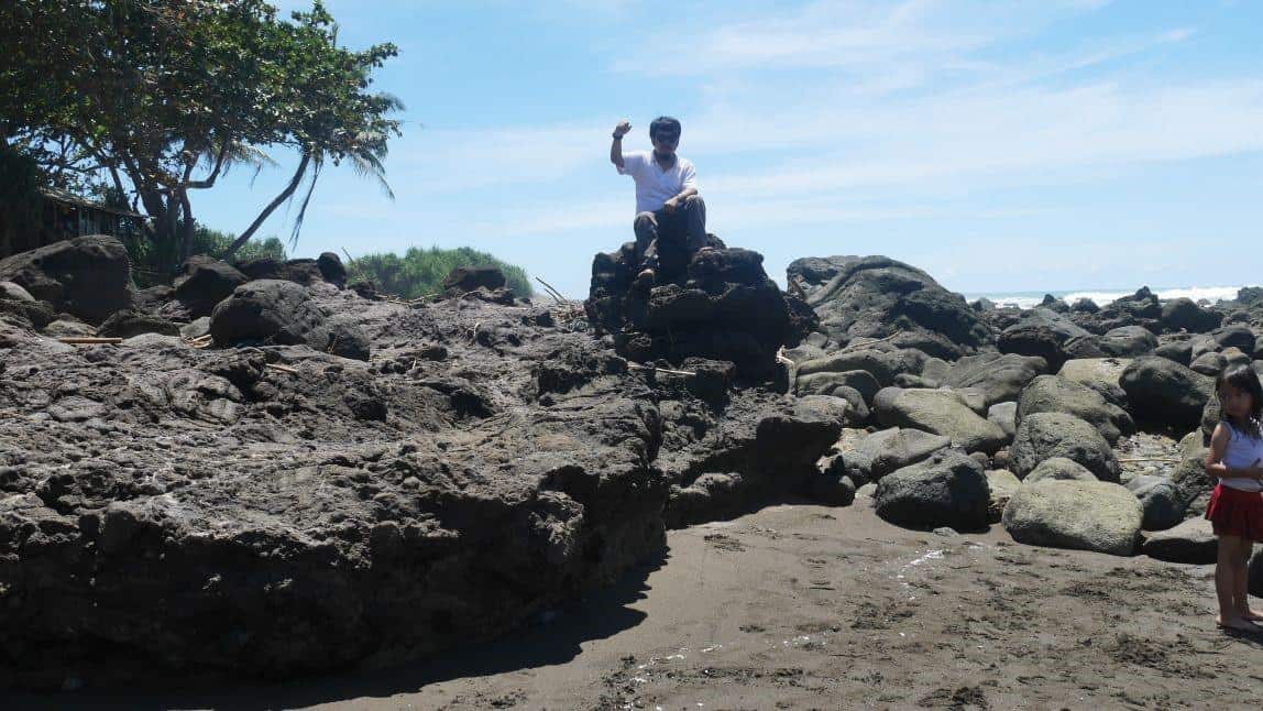 Pantai Batu Kukumbung, 1. Pantai Apra Sindangbarang, 2. Pantai Sarongge, 3. Pantai Karang Potong, 4. Pantai Sereg, 5. Pantai Cipanglay, 6. Pantai Lugina, 7. Pantai Batu Kukumbung, 8. Muara Cisela, 9. Pantai Jayanti