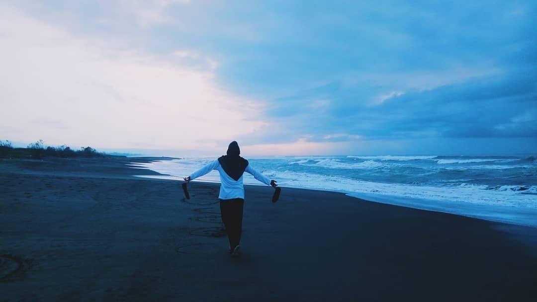 Pantai Cipanglay, 1. Pantai Apra Sindangbarang, 2. Pantai Sarongge, 3. Pantai Karang Potong, 4. Pantai Sereg, 5. Pantai Cipanglay, 6. Pantai Lugina, 7. Pantai Batu Kukumbung, 8. Muara Cisela, 9. Pantai Jayanti
