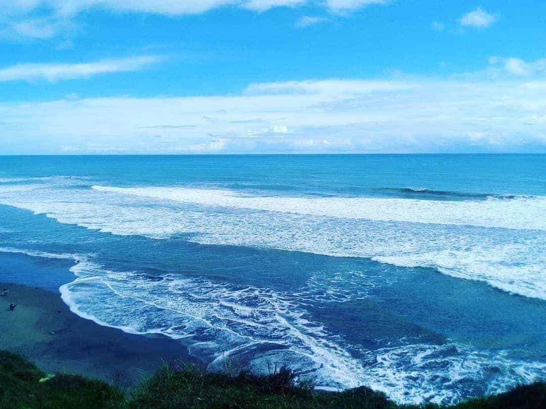 Pantai Karang Potong, 1. Pantai Apra Sindangbarang, 2. Pantai Sarongge, 3. Pantai Karang Potong, 4. Pantai Sereg, 5. Pantai Cipanglay, 6. Pantai Lugina, 7. Pantai Batu Kukumbung, 8. Muara Cisela, 9. Pantai Jayanti