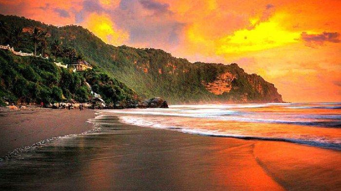 Pantai Parangtritis, 1. Puncak Becici, 2. Kebun Buah Mangunan, 3. Jurang Tembelan Kanigoro, 4. Seribu Batu Songgo Langit, 5. Air Terjun Lepo Dlingo, 6. Jurang Pulosari, 7. Pantai Parangtritis, 8. Gumuk Pasir Parangkusumo, 9. Bukit Panguk Kediwung, 10. Pantai Cemara Sewu