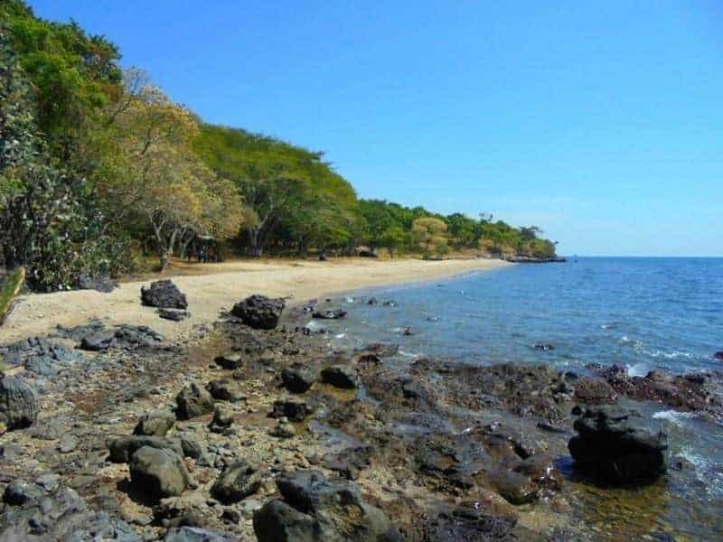 Pantai Tampora, 1. Pantai Balanan, 2. Pantai Pasir Putih, 3. Pantai Tampora, 4. Pantai Bilik, 5. Pantai Bama, 6. Pantai Lempuyang, 7. Pantai Tangsi, 8. Pantai Pathek, 9. Pantai Banongan, 10. Pantai Bletok