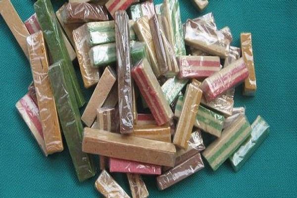 Permen Suwar Suwir, 1. Pia Tape, 2. Permen Suwar Suwir, 3. Edamame, 4. Prol Tape, 5. Jenang Waluh, 6. Tape Manis Sekar Madu, 7. Brownies Tape, 8. Kopi Rengganis Jember, 9. Cerutu Jember, 10. Batik Jember