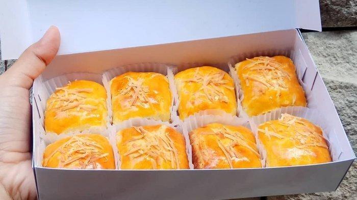Pia Tape, 1. Pia Tape, 2. Permen Suwar Suwir, 3. Edamame, 4. Prol Tape, 5. Jenang Waluh, 6. Tape Manis Sekar Madu, 7. Brownies Tape, 8. Kopi Rengganis Jember, 9. Cerutu Jember, 10. Batik Jember