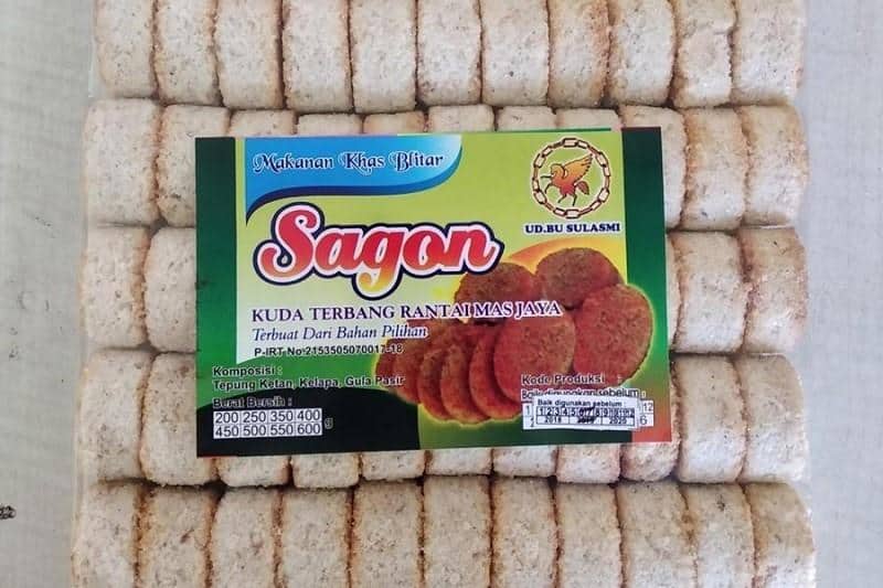 Sagon, 1. Beras Cerdas, 2. Wajik Kletik, 3. Opak Gambir, 4. Dodol Belimbing Agrowisata Karangsari, 5. Peyek Uceng, 6. Teh Hitam Premium Ken Tea, 8. Keripik Sukun, 9. Sagon, 10. Sambel pecel