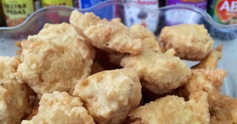 Tahu Pletok, 1. Kerupuk Usek, 2. Bandeng Montok, 3. Ogel-Ogel, 4. Tahu Pletok, 5. Apem Comal, 6. Kamir, 7. Kue Bongko Mento, 8. Kepiting Lemuri, 9. Kaos Pemalang