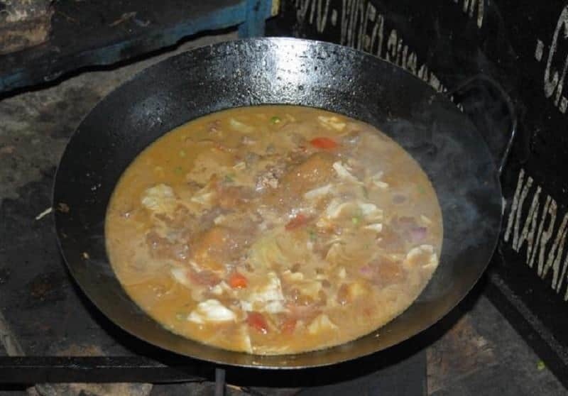 Tongseng Pak Noto, 1. Soto Girin, 2. Bothok Mercon, 3. Bakso Rusuk Palur, 4. Sate Kelinci dari Sragen, 5. Sate Kambing, 6. Gathot, 7. Intip Mini, 8. Walangan, 9. Emping Garut, 10. Tongseng Pak Noto