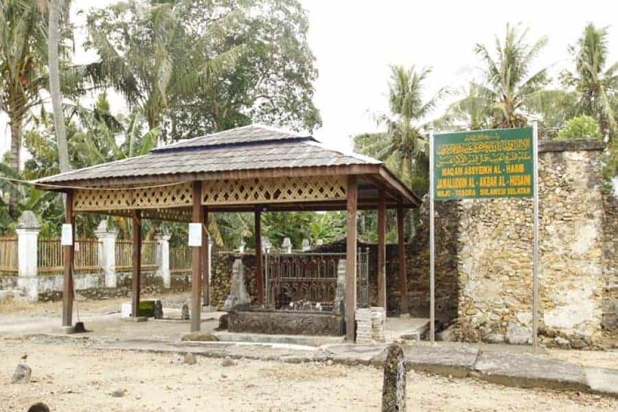Makam Assyiekh Al-Habib Jamaluddin Al-Akbar Al-Husein, 1. Masjid Tello, 2. Makam Assyiekh Al-Habib Jamaluddin Al-Akbar Al-Husein, 3. Mushola Tua Menge, 4. Geddongnge (Gedung Mesiu), 5. Makam Lataddampare’ Puang RI Maggalatung, 6. Makam Lasalewangeng Tenriruwa, 7. Makam Besse Idalatikka, 8. Makam LaTenrilai’Tosengngeng, 9. Makam La Maddukkelleng, 10. Saoraja Mallangga