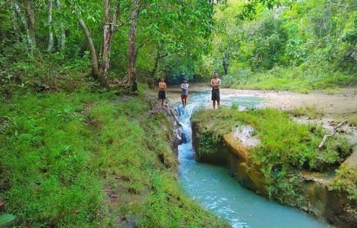 Air Terjun Masohan, 1. Goa Terawang, 2. Waduk Greneng, 3. Gunung Cengklik, 4. Air Terjun Masohan, 5. Sungai Kalinanas, 6. Gunung Manggir, 7. Goa Sentono, 8. KDR Park Kunduran, 9. Bukit Pencu, 10. Bukit Kunci